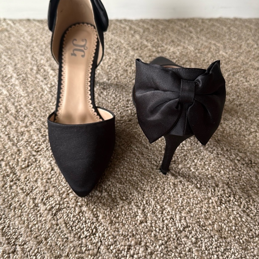 Chic Black Bow Heels